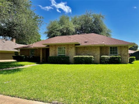306 Cardinal Creek Drive Duncanville TX 75137