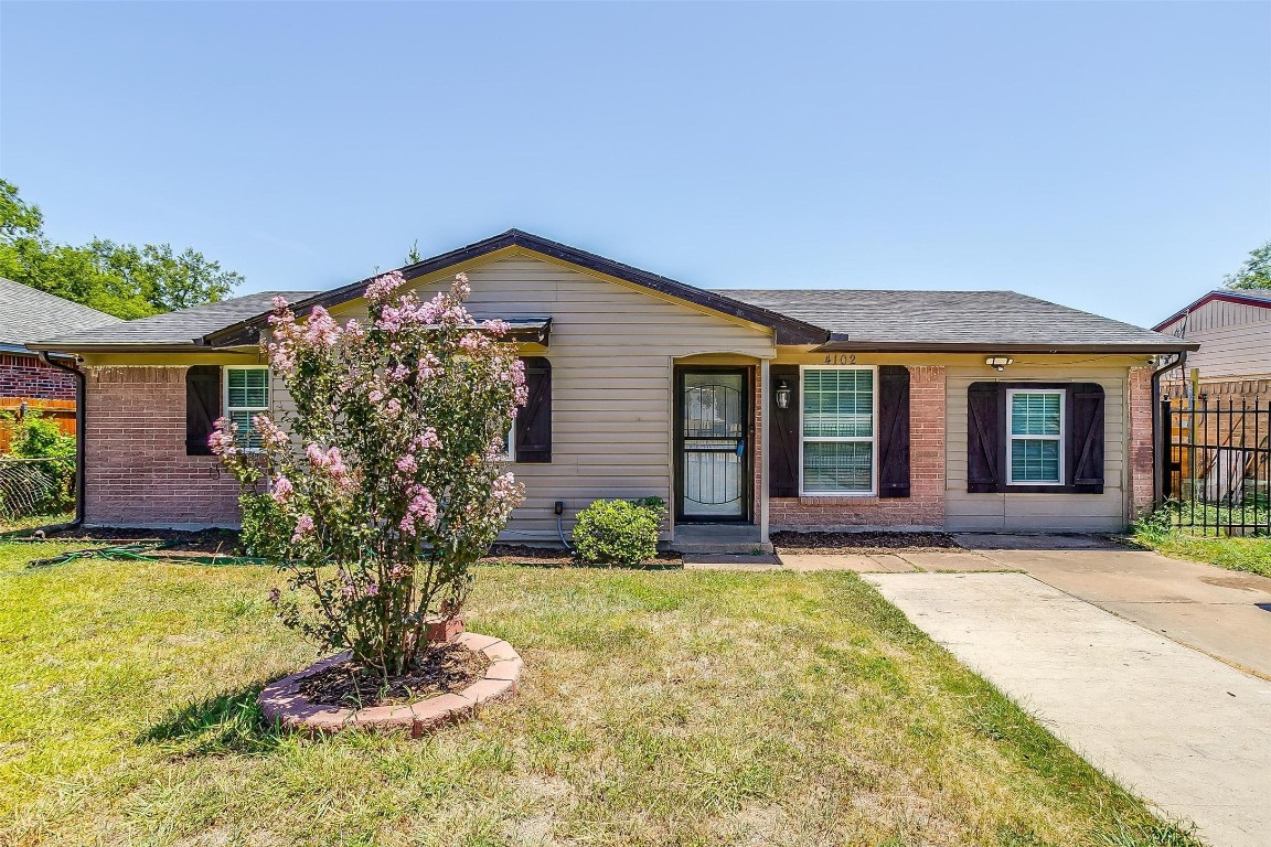 4102 Stagecoach Trail Dallas TX 75241