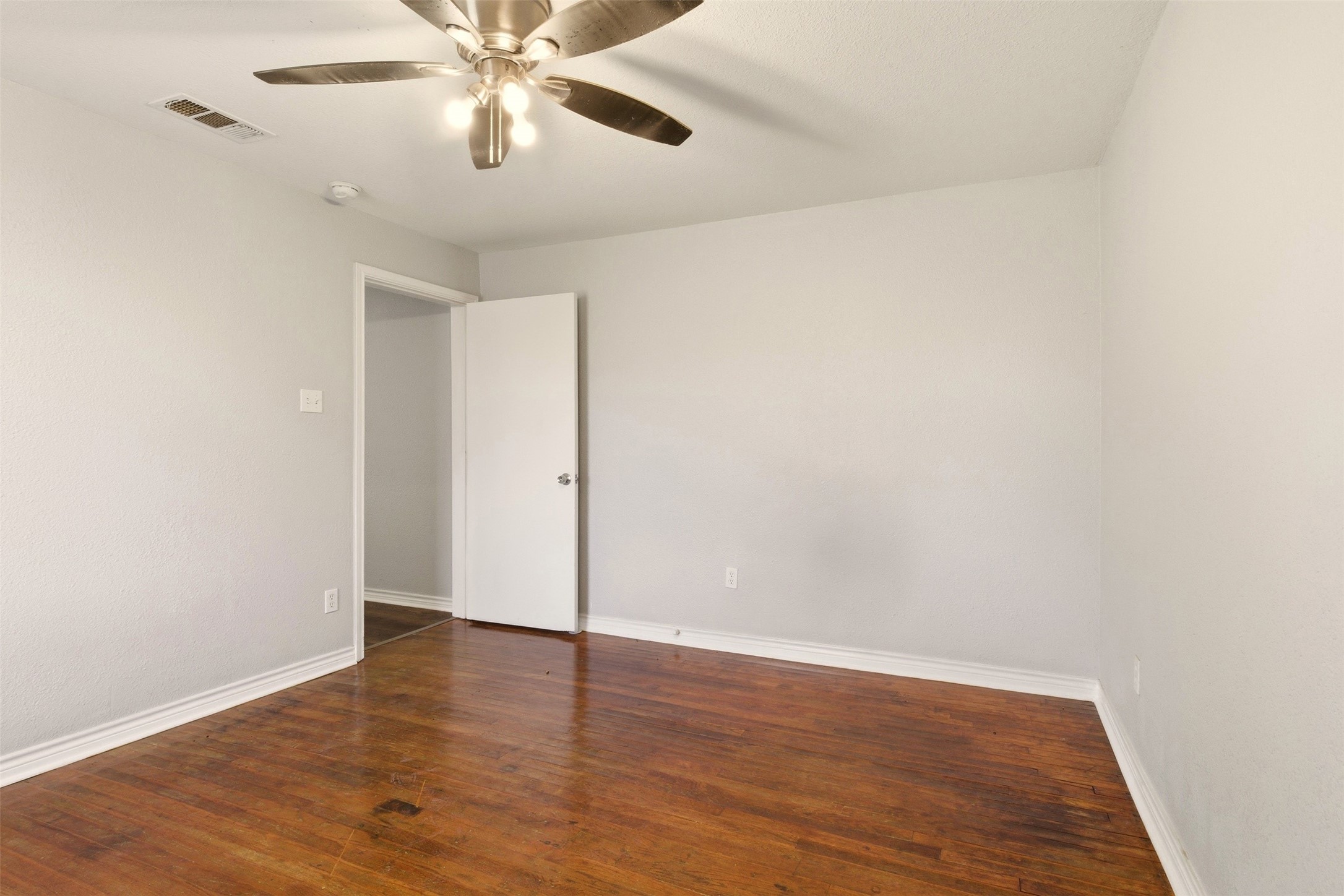 2115 Roanoke Avenue Dallas TX 75235