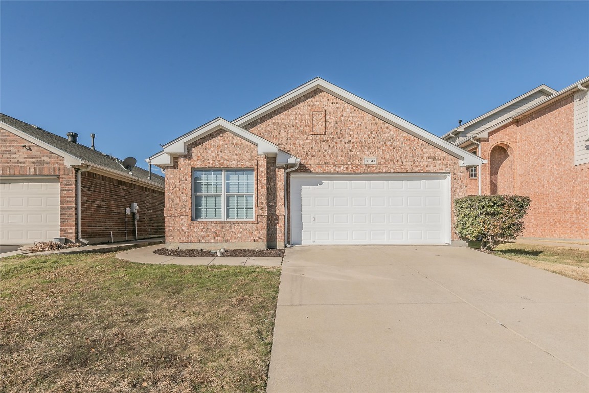 6541 Regina Drive Fort Worth TX 76131