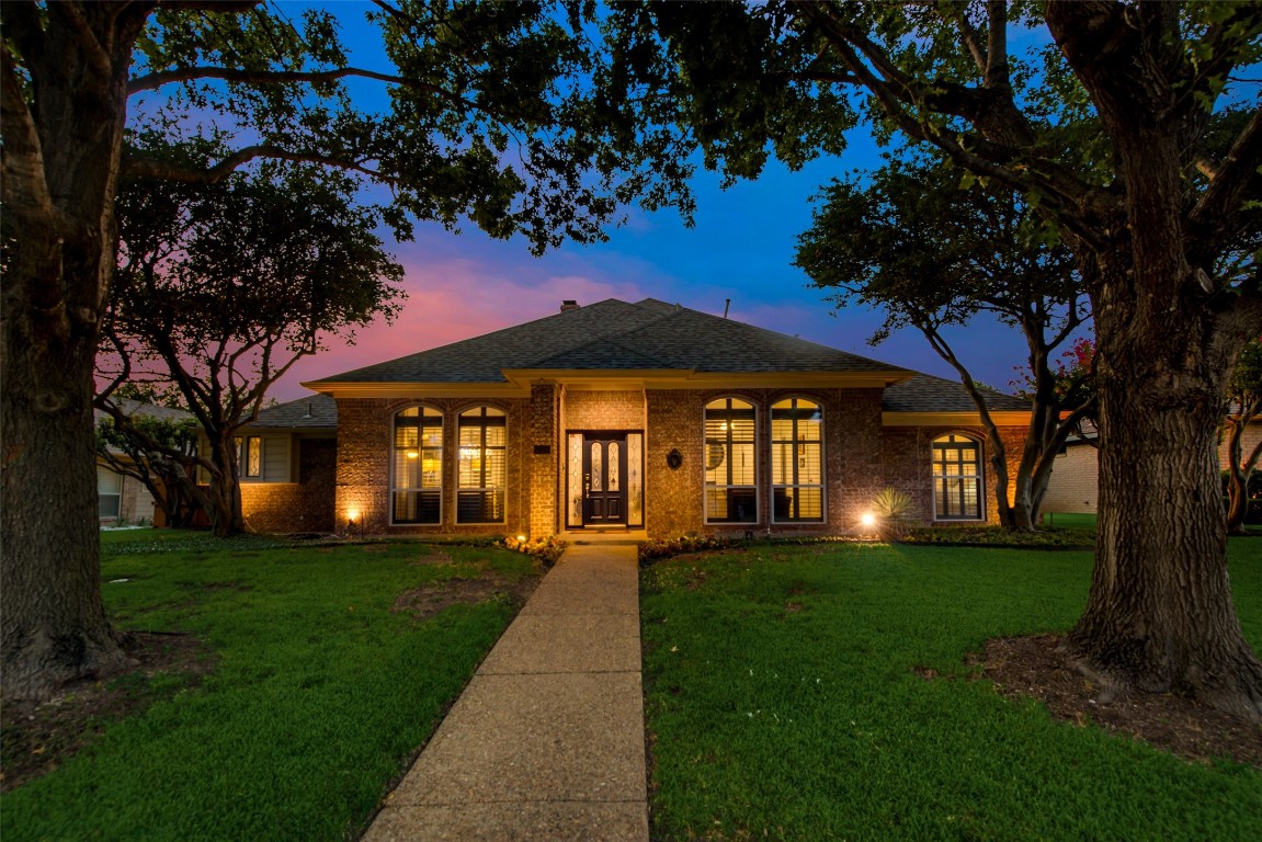 5927 Mapleshade Lane Dallas TX 75252