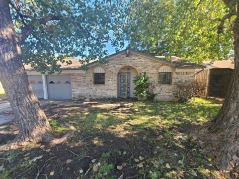 1922 Northlake Drive Garland TX 75040