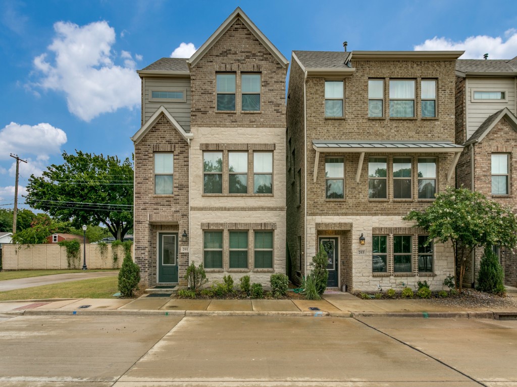 201 Peach Orchard Lane Euless TX 76040