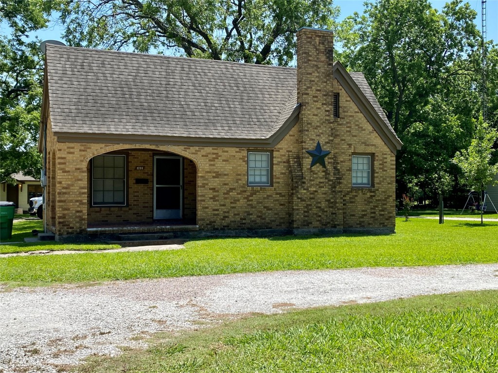 1734 E California Street Gainesville TX 76240