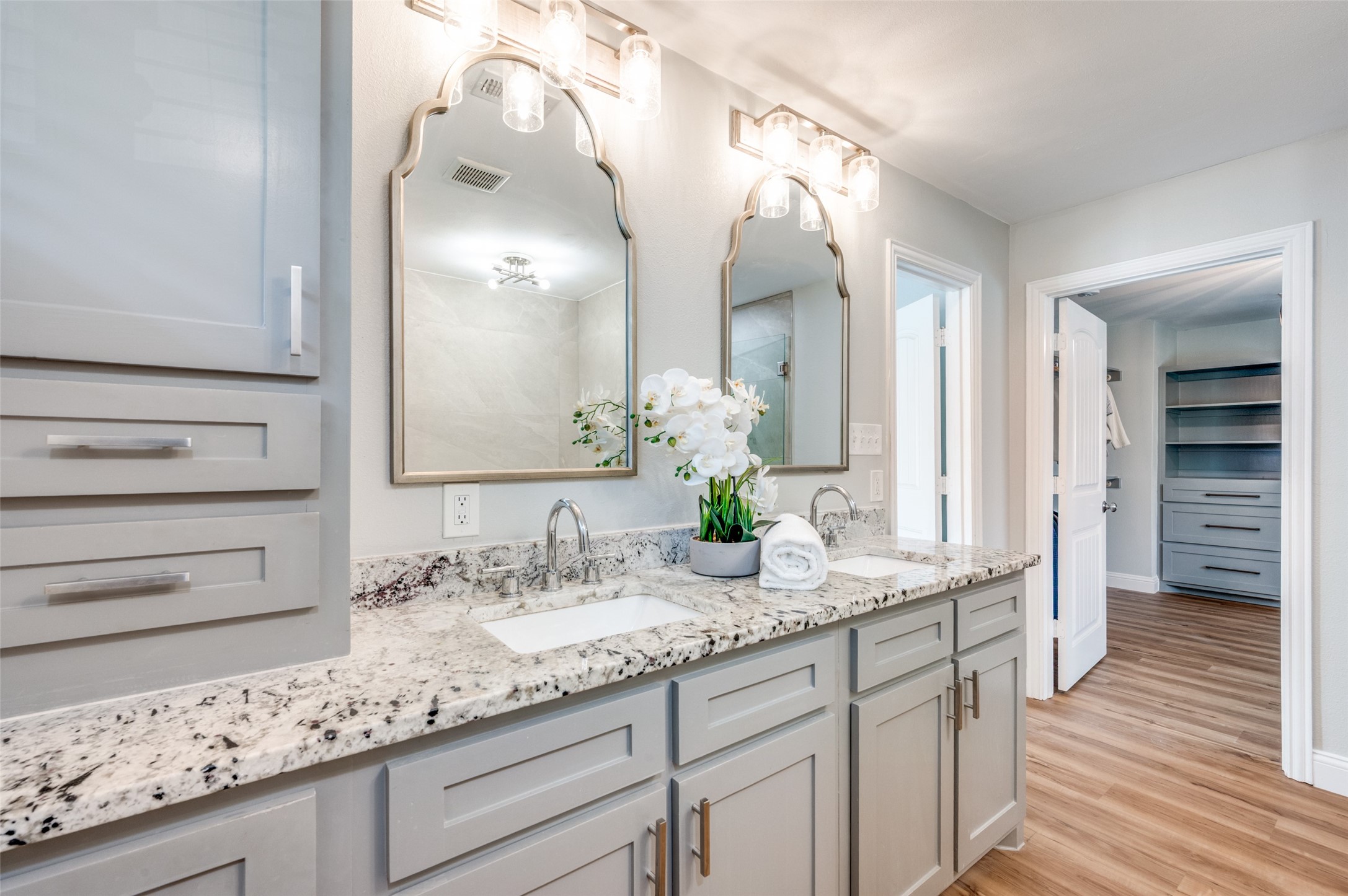 5414 Oak Trail Dallas TX 75232