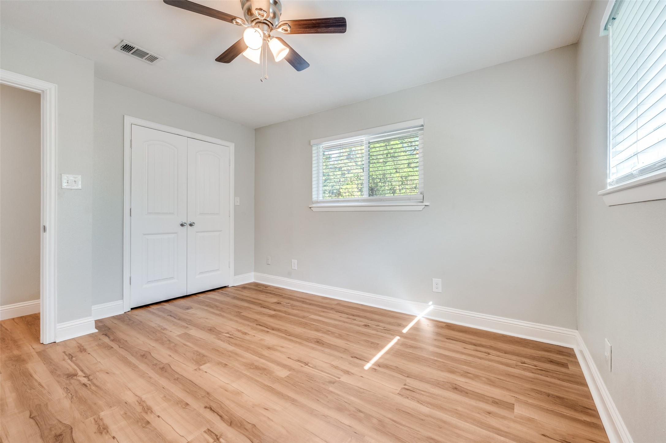 5414 Oak Trail Dallas TX 75232