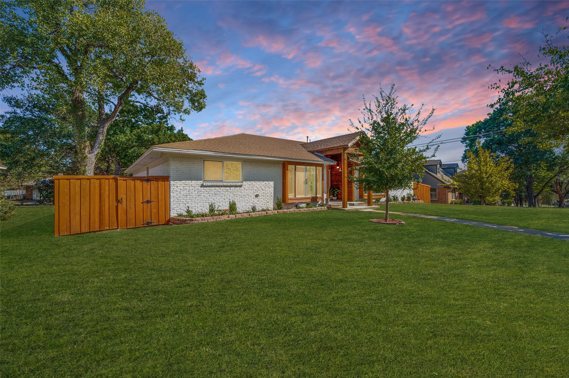 5414 Oak Trail Dallas TX 75232