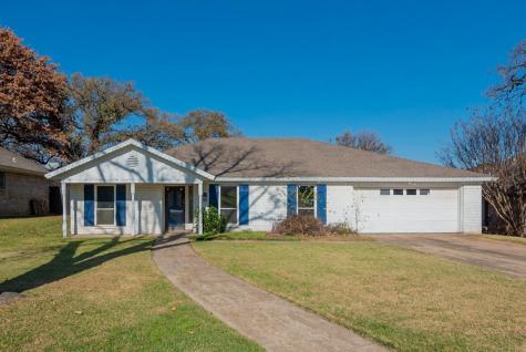 953 Harwood Terrace Bedford TX 76021