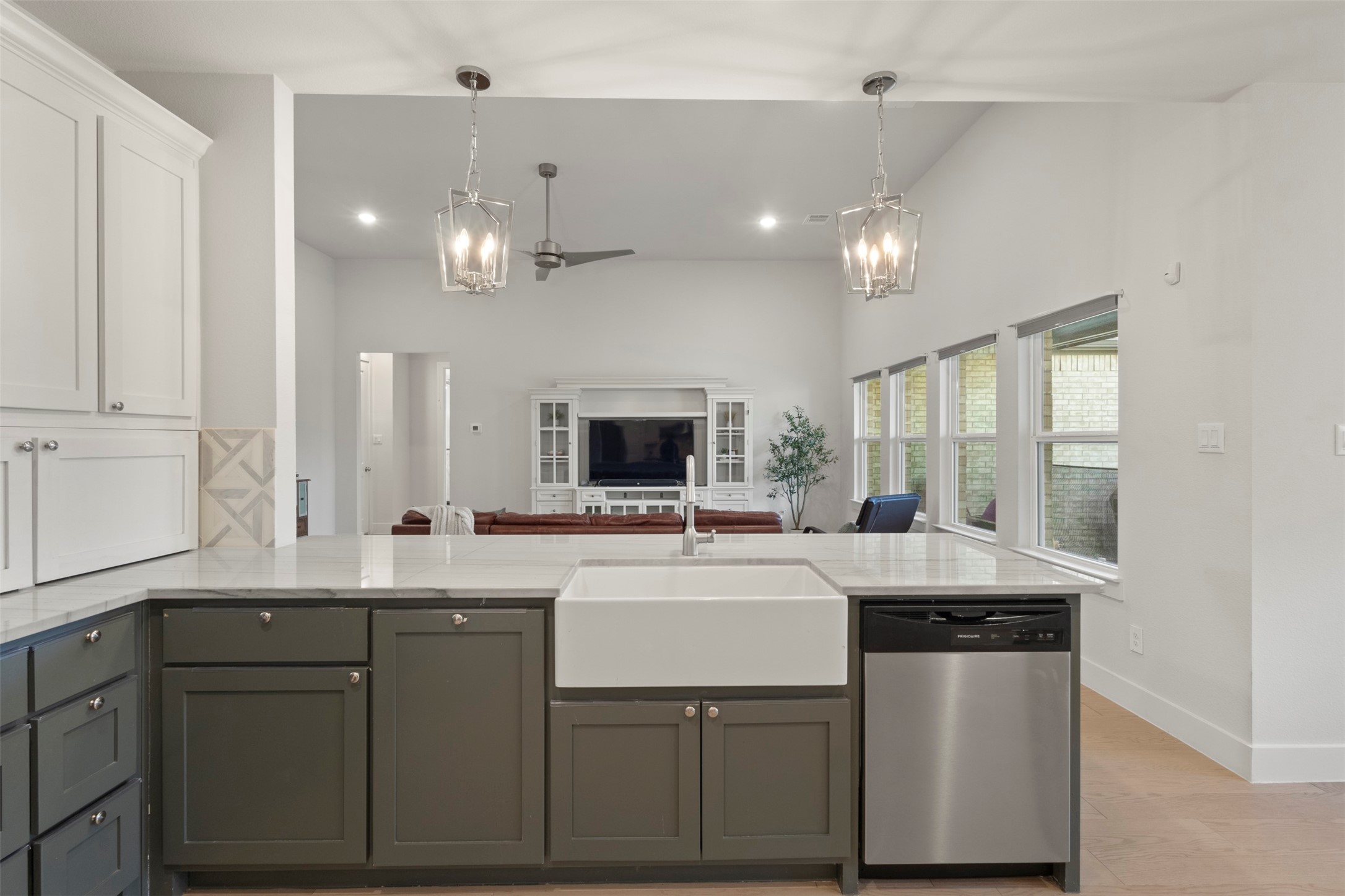 3905 Henley Lane Garland TX 75043