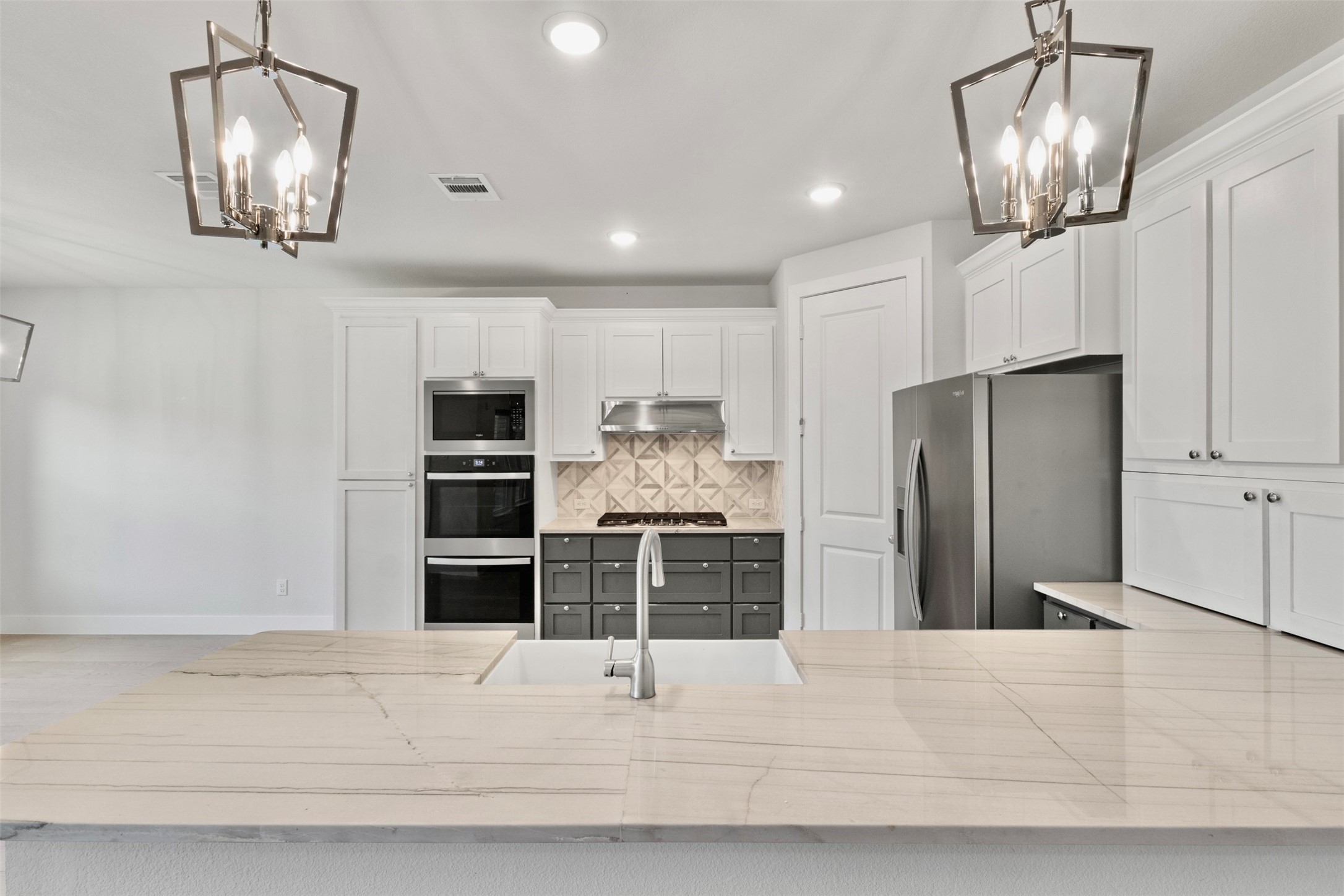 3905 Henley Lane Garland TX 75043