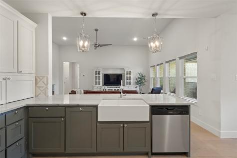 3905 Henley Lane Garland TX 75043