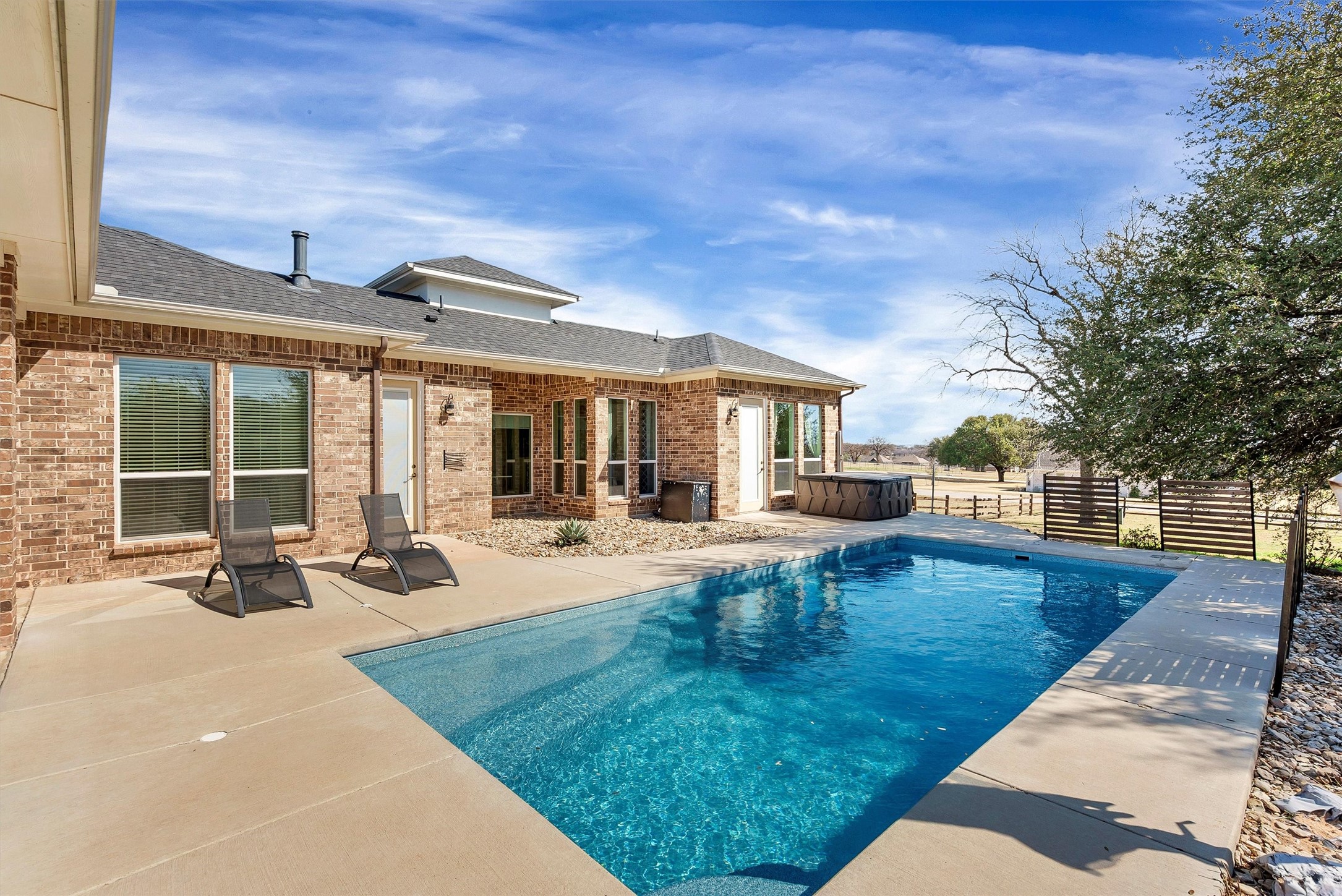 100 Maverick Court Granbury TX 76049