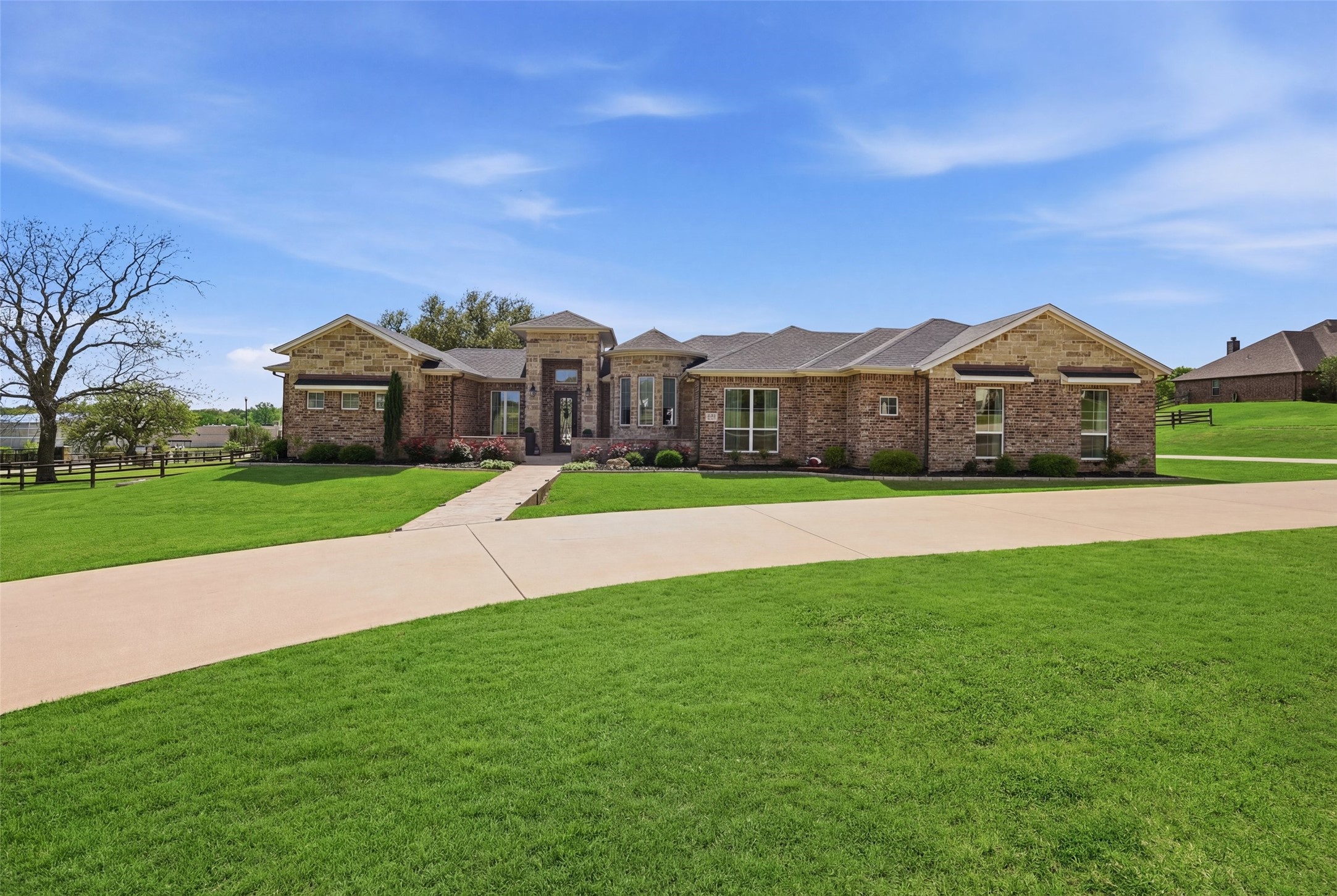 100 Maverick Court Granbury TX 76049