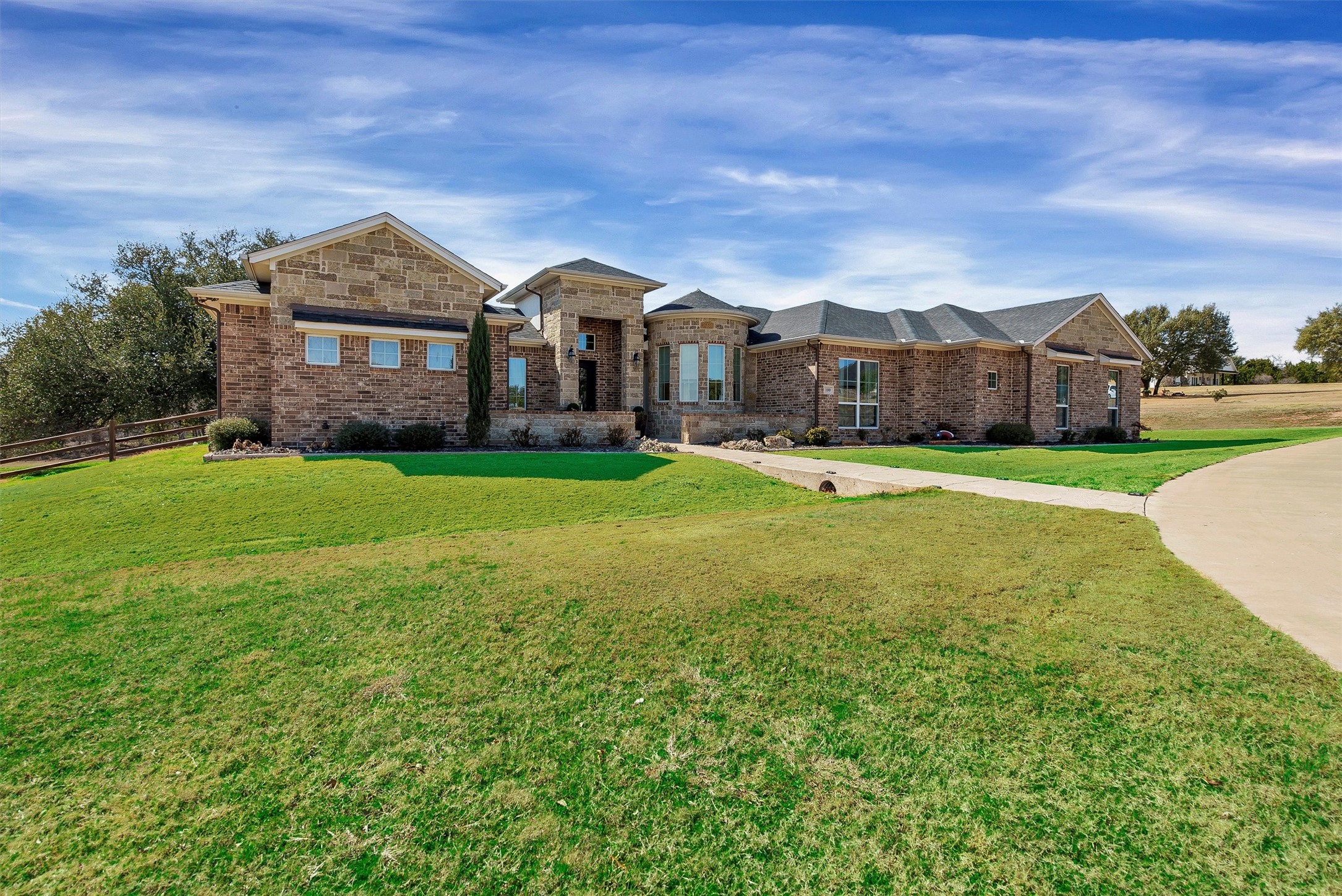 100 Maverick Court Granbury TX 76049