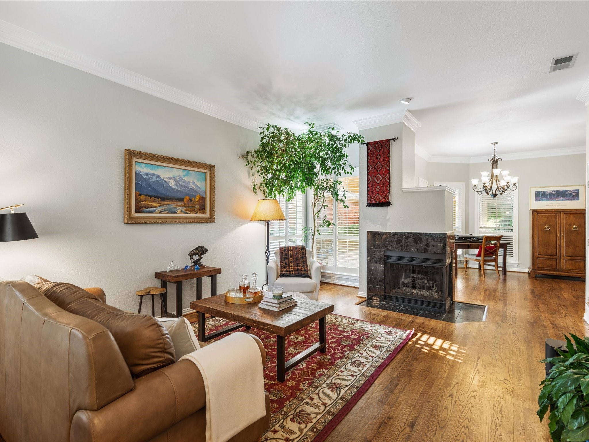 3824 Azure Lane Addison TX 75001