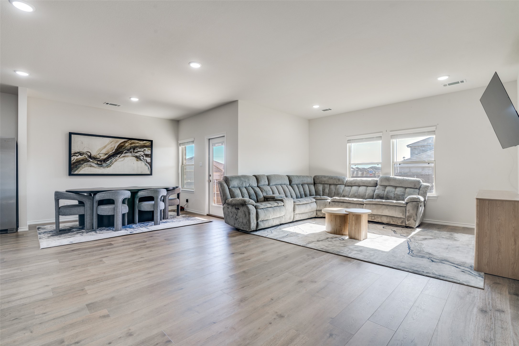 2378 Peregrine Way Crandall TX 75114