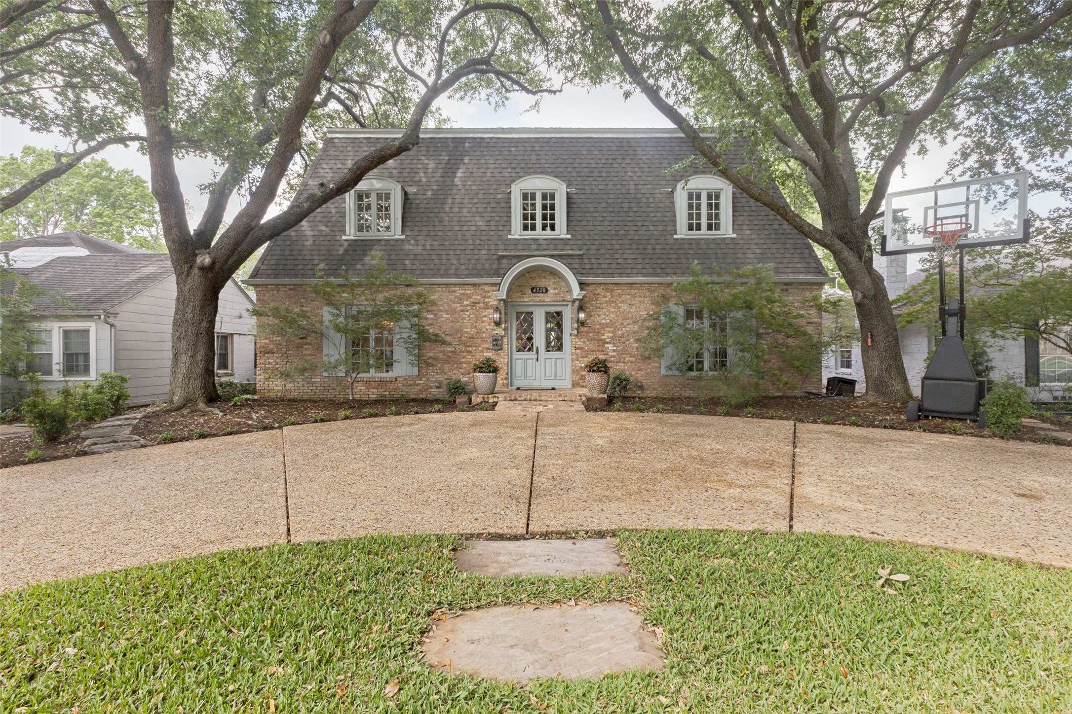 4320 Southwestern Boulevard University Park TX 75225
