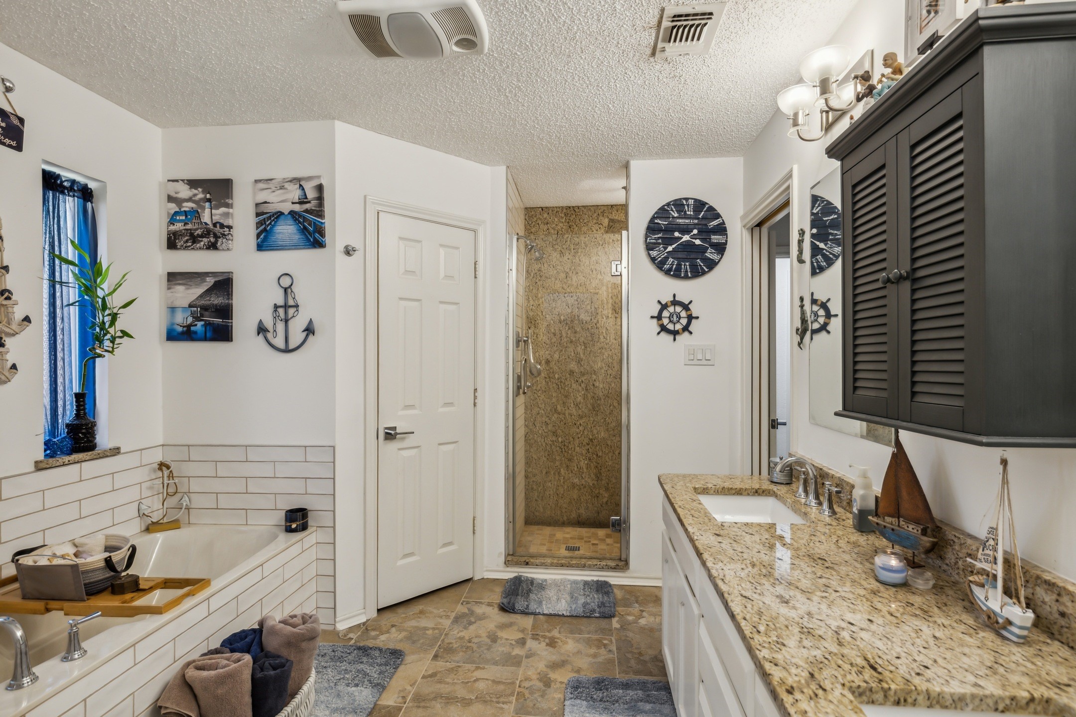 613 Reeves Lane Kennedale TX 76060