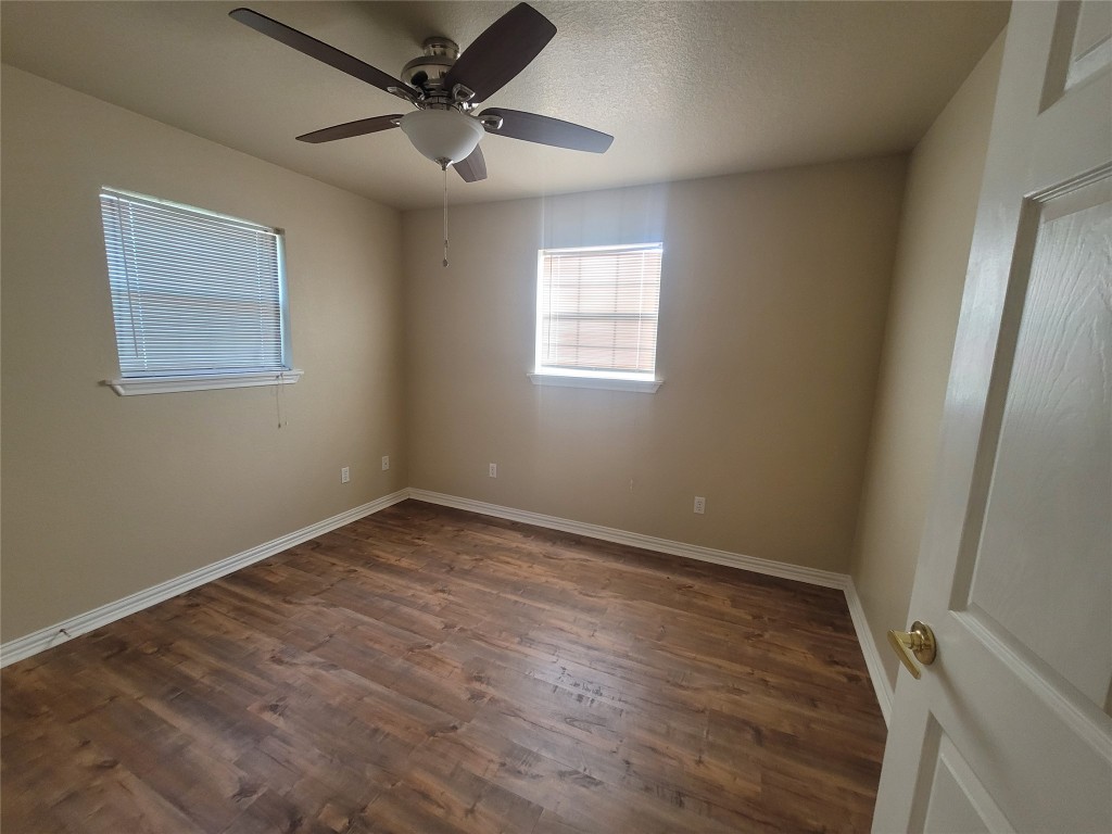 606 S Hubbard Street Alvord TX 76225