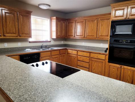 606 S Hubbard Street Alvord TX 76225