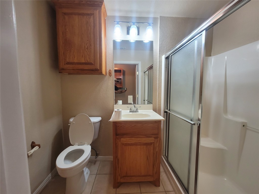 606 S Hubbard Street Alvord TX 76225