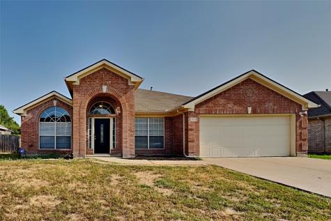 1009 Angel Fire Lane Arlington TX 76001