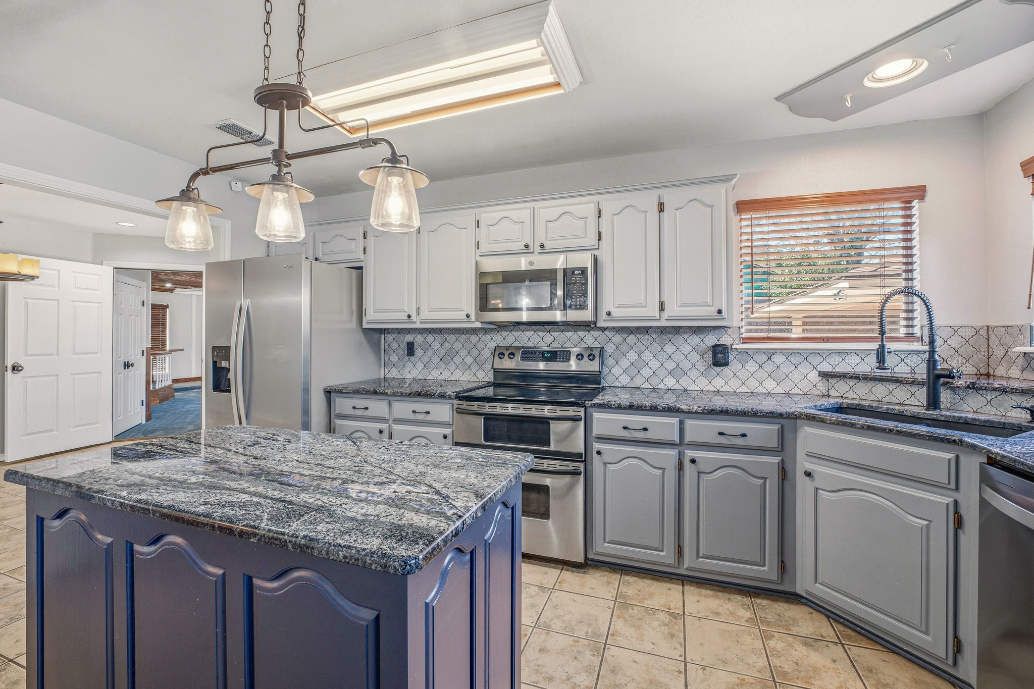 107 Sandra Palmer Street Stephenville TX 76401