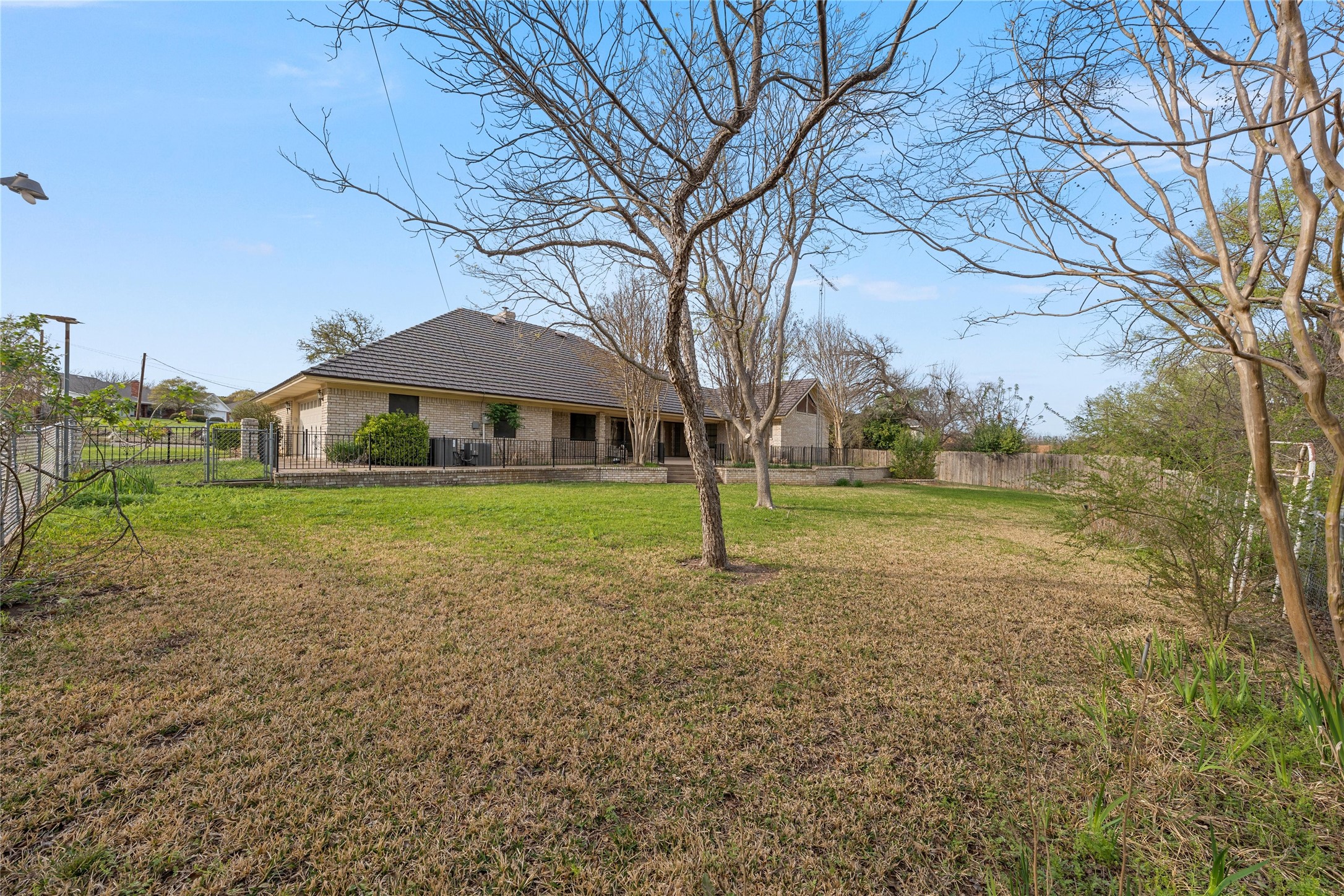 2510 Oak Ridge Clifton TX 76634