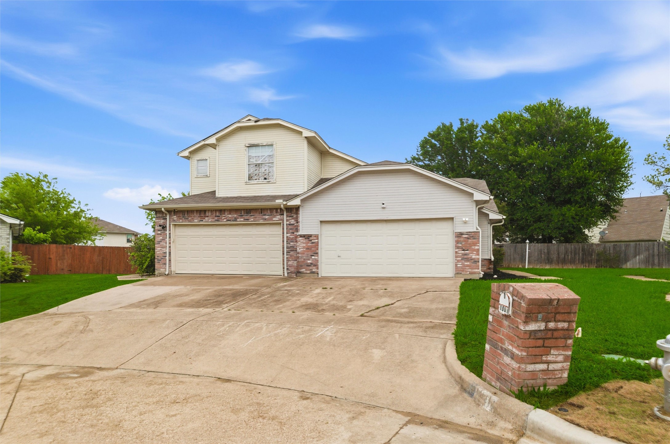 1001 Brenner Court Arlington TX 76017