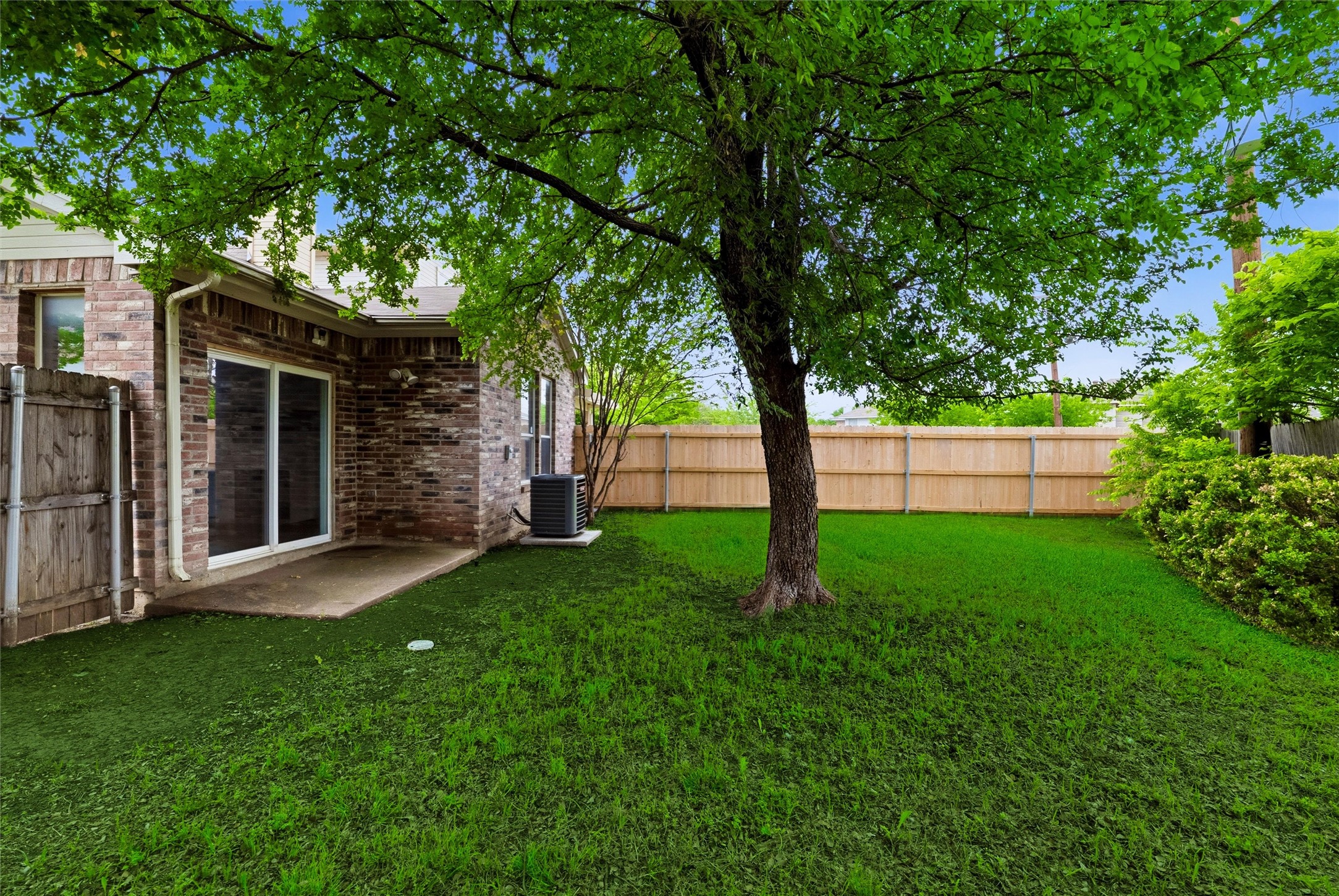 1001 Brenner Court Arlington TX 76017