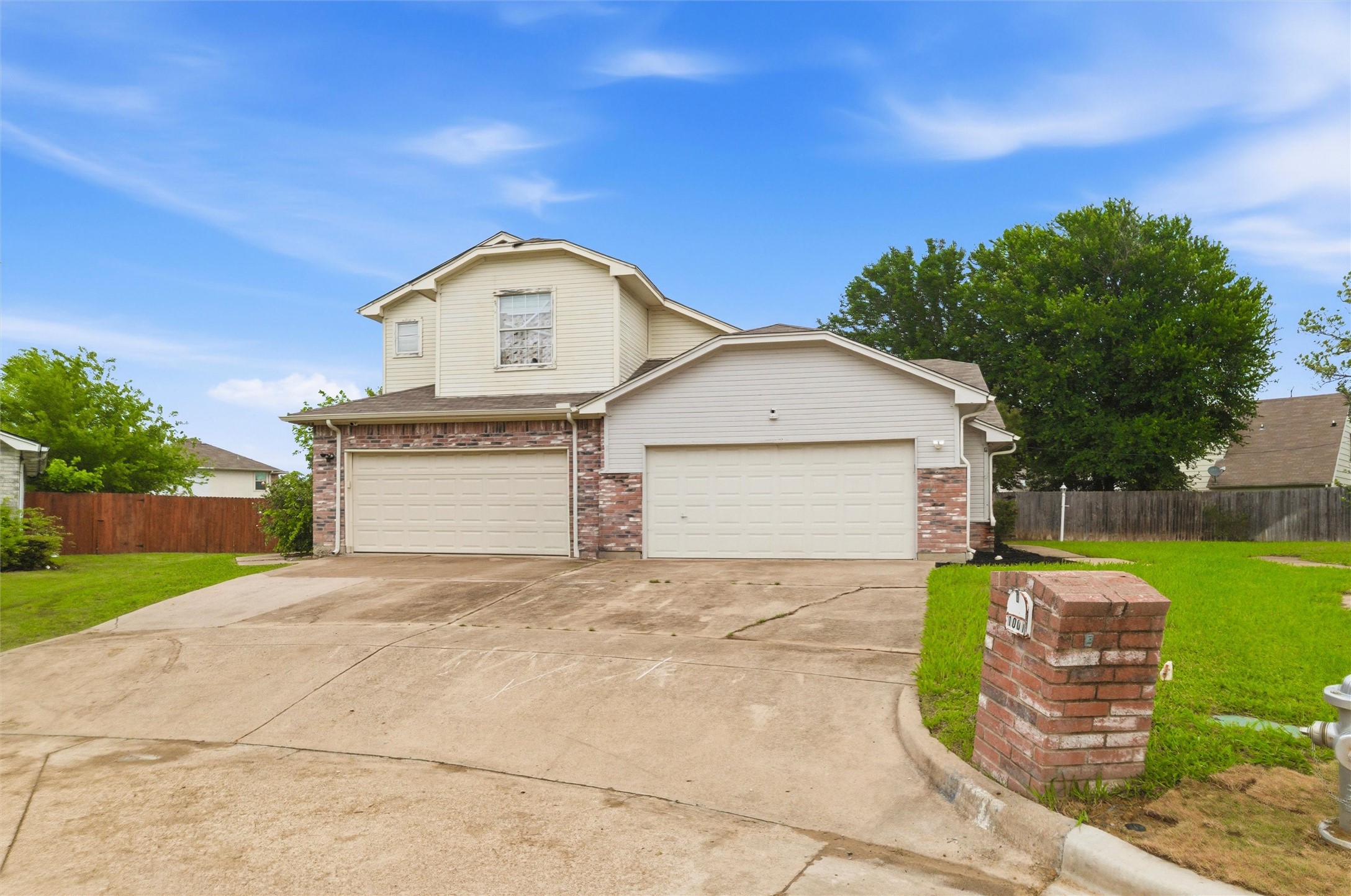 1001 Brenner Court Arlington TX 76017
