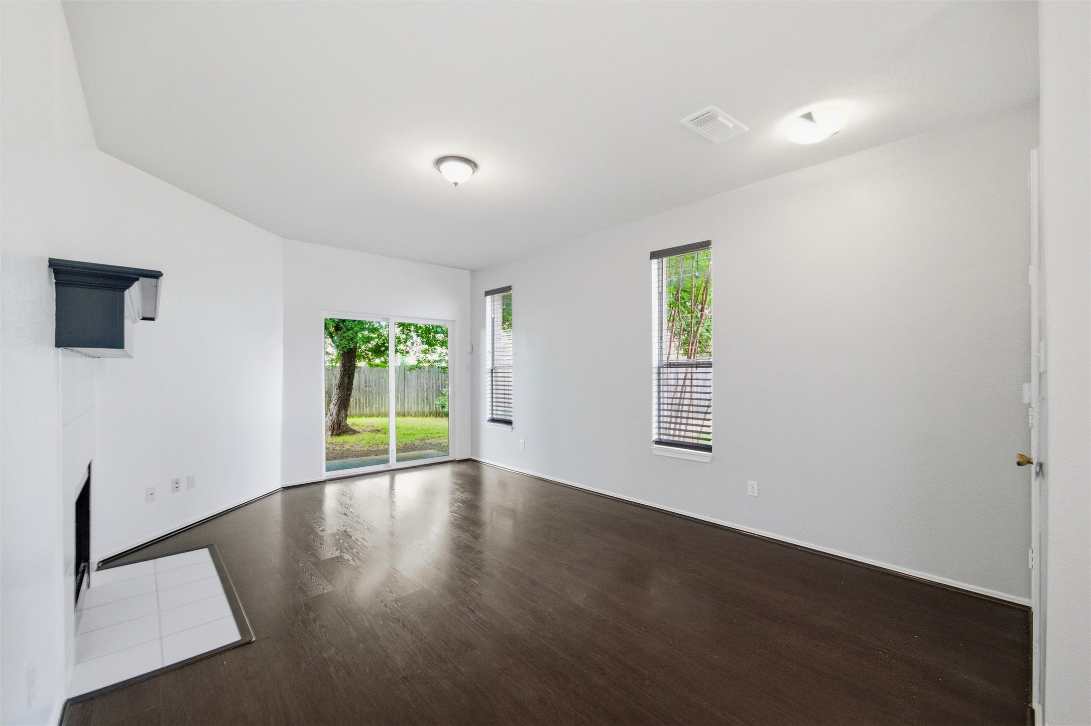 1001 Brenner Court Arlington TX 76017