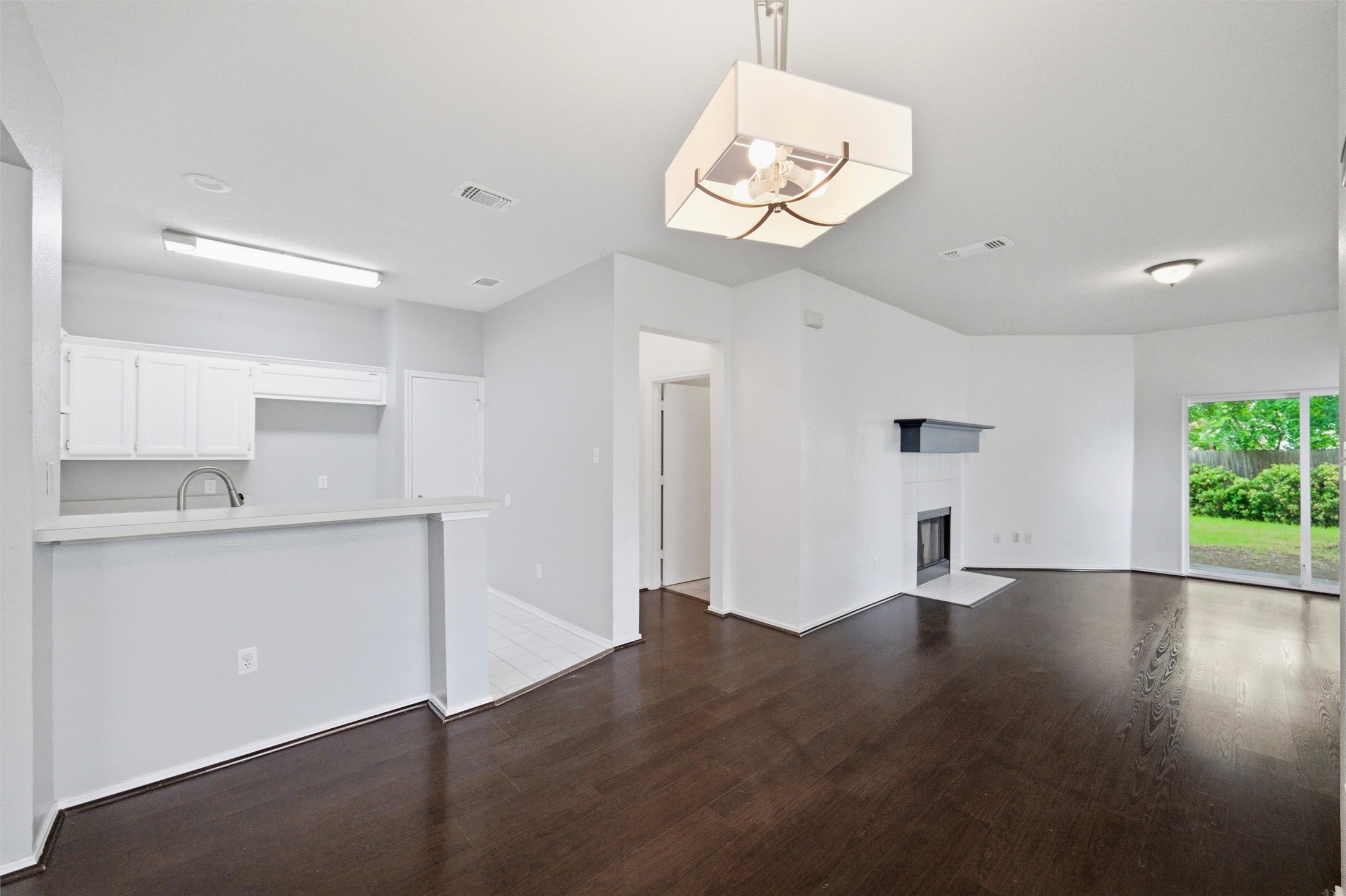 1001 Brenner Court Arlington TX 76017