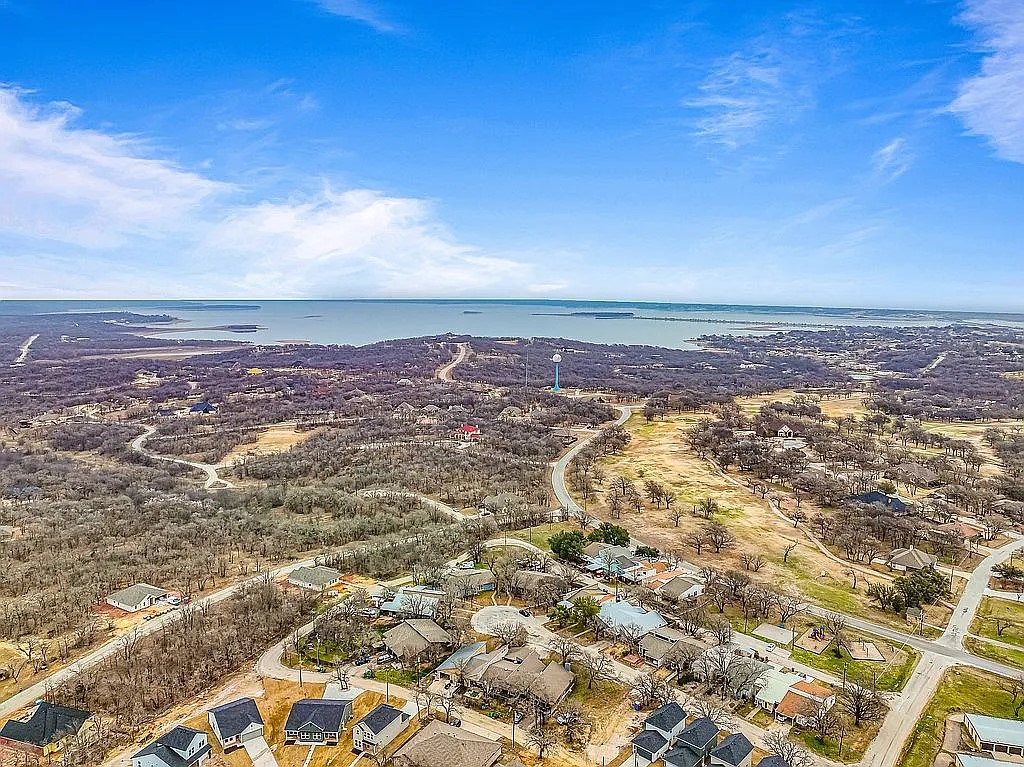 1214 Elm Court Runaway Bay TX 76426