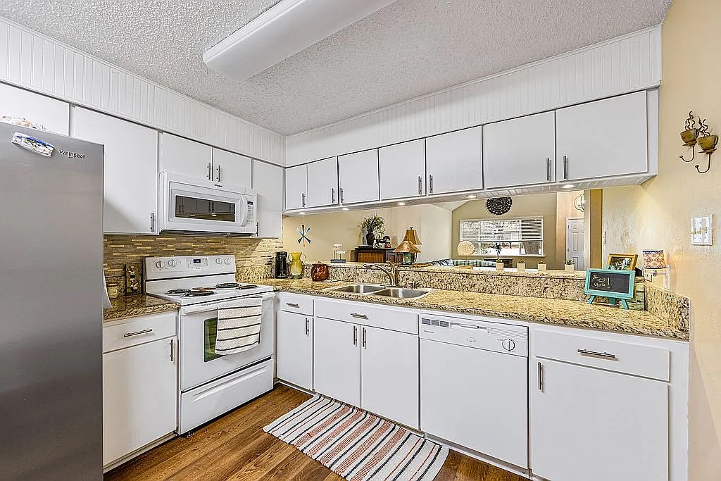 1214 Elm Court Runaway Bay TX 76426