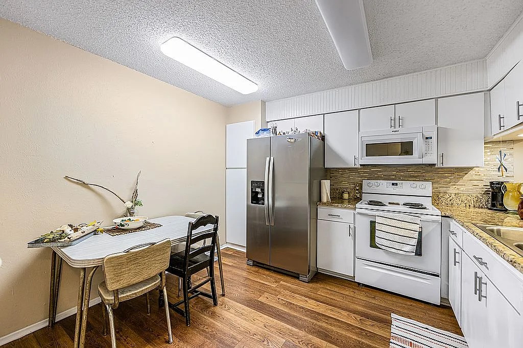 1214 Elm Court Runaway Bay TX 76426