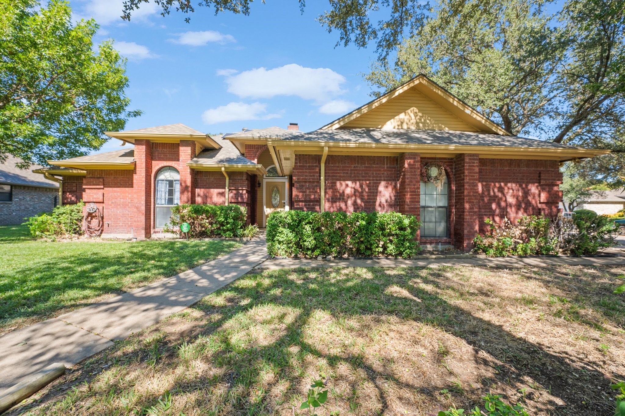 153 Sandlewood Lane Burleson TX 76028