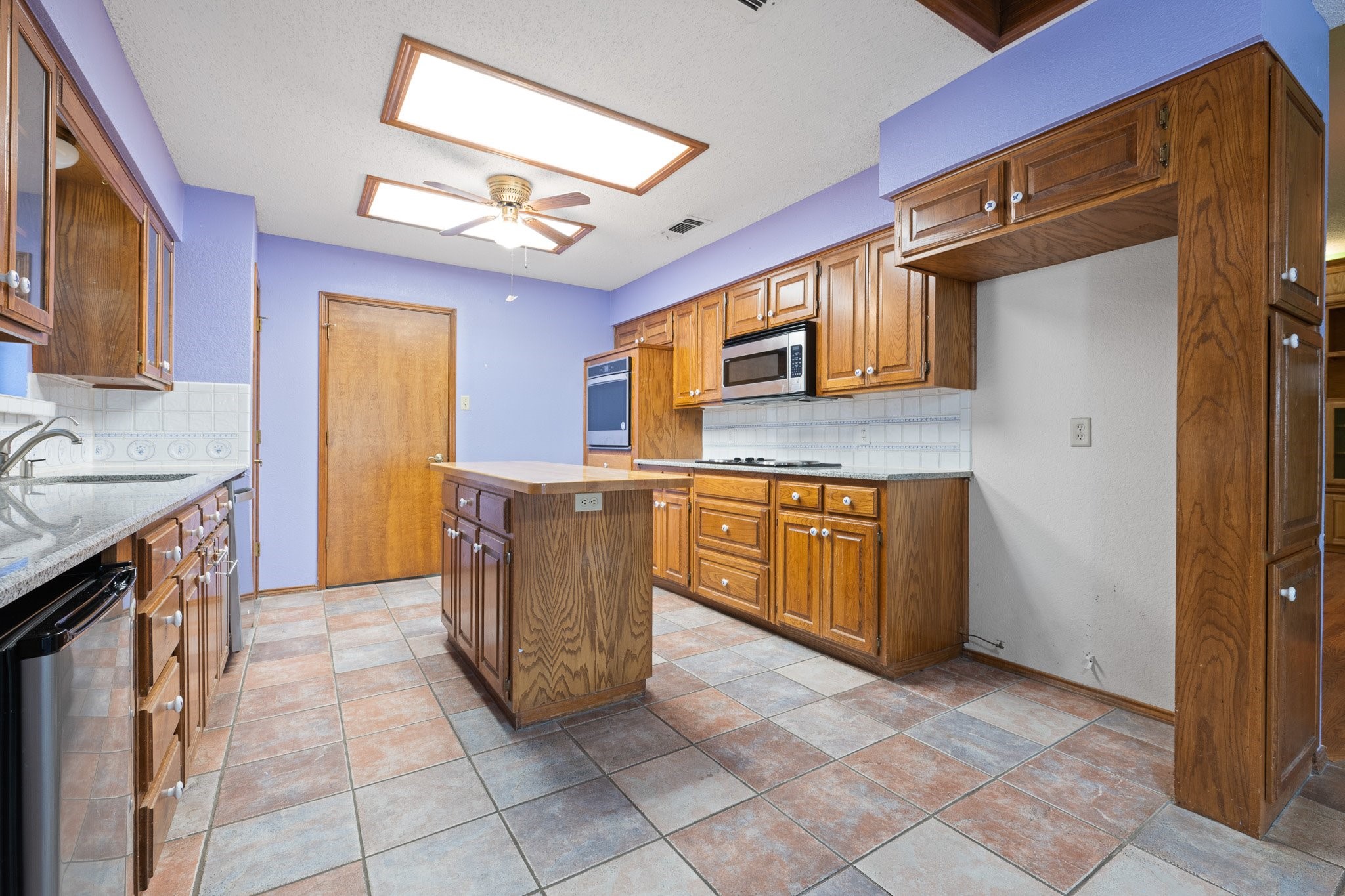 153 Sandlewood Lane Burleson TX 76028