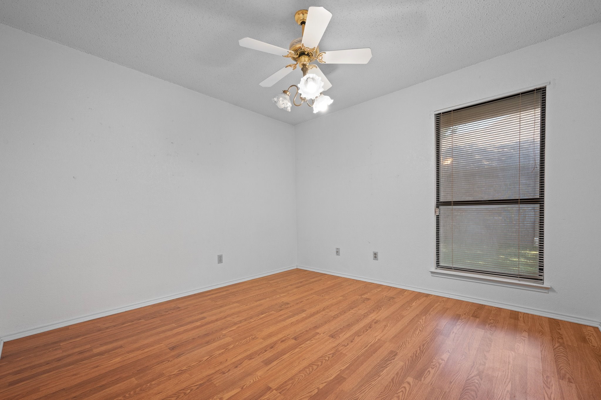 153 Sandlewood Lane Burleson TX 76028