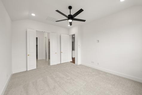 1725 Nesting Robin Lane Denton TX 76249
