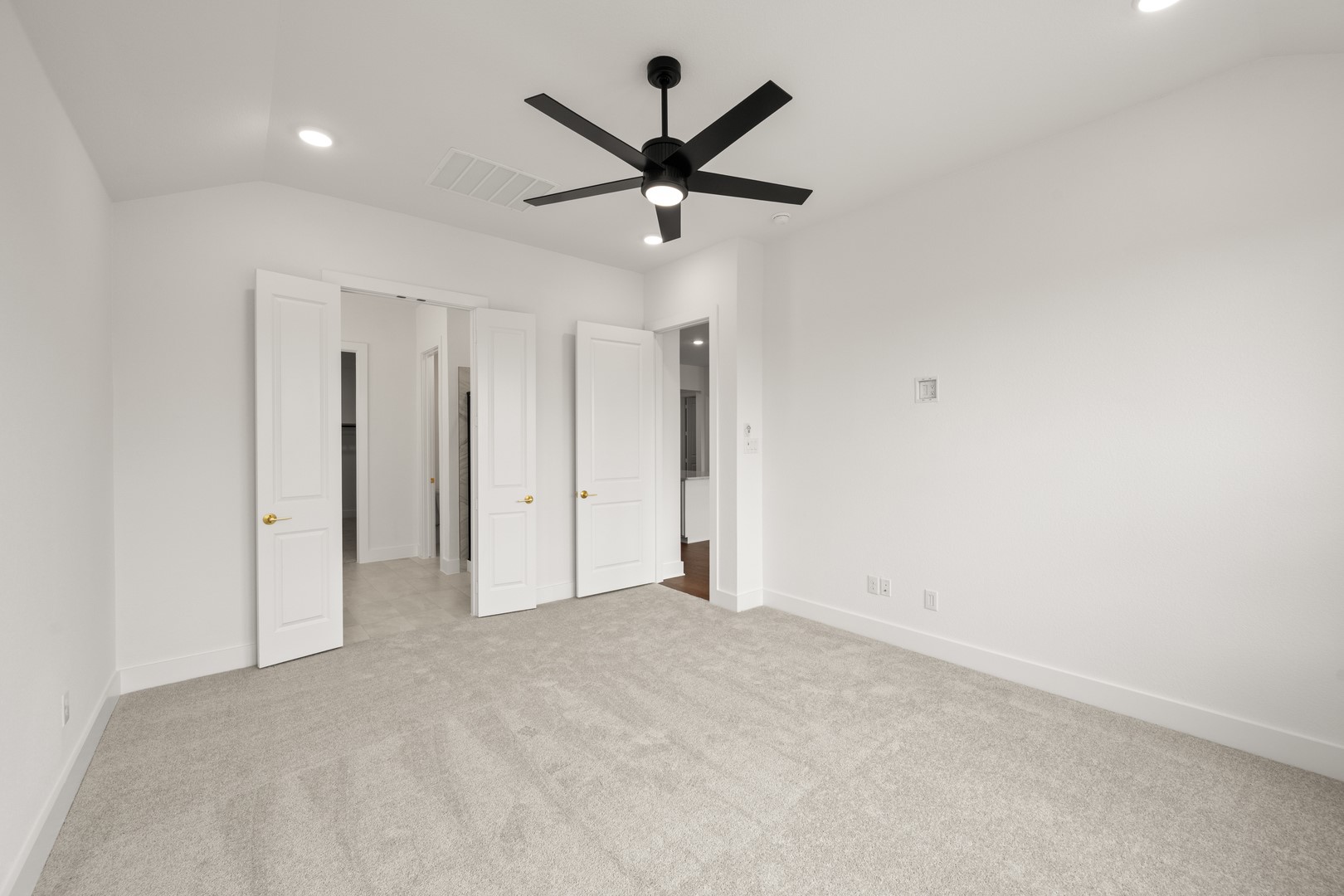 1725 Nesting Robin Lane Denton TX 76249