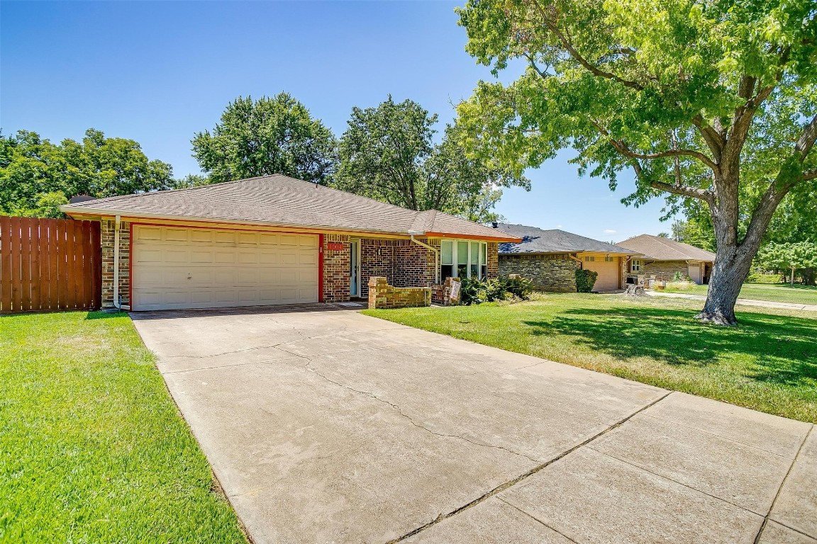 1004 Springfield Street Mansfield TX 76063