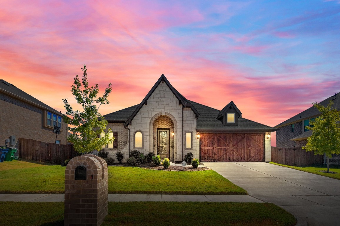 1104 Autumn Trail Waxahachie TX 75165