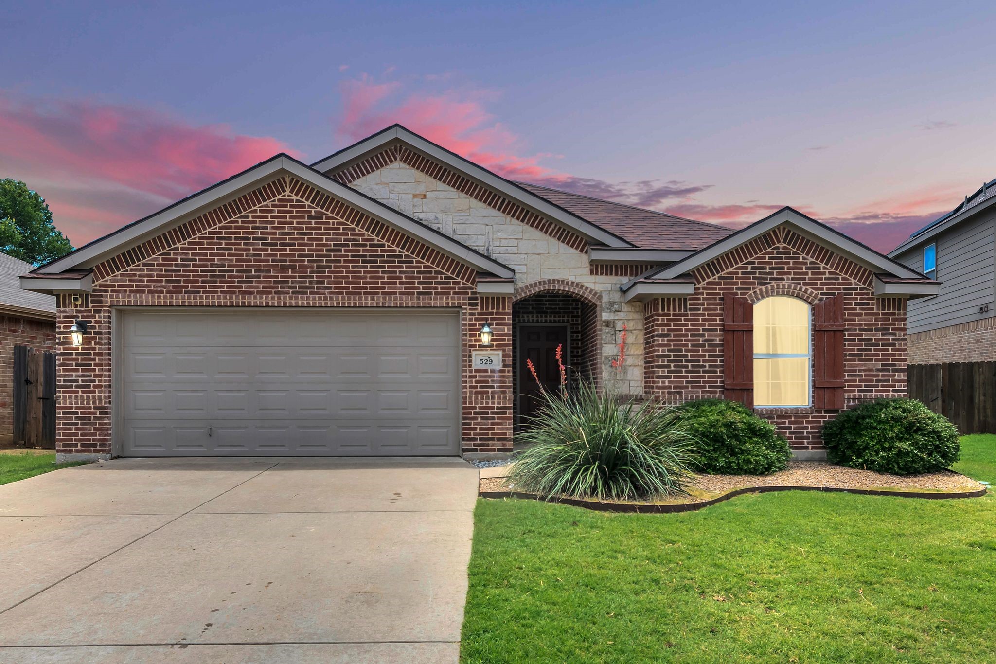 529 Beechgrove Terrace Fort Worth TX 76140