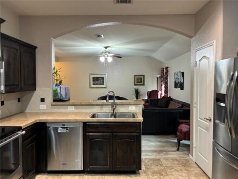 529 Beechgrove Terrace Fort Worth TX 76140