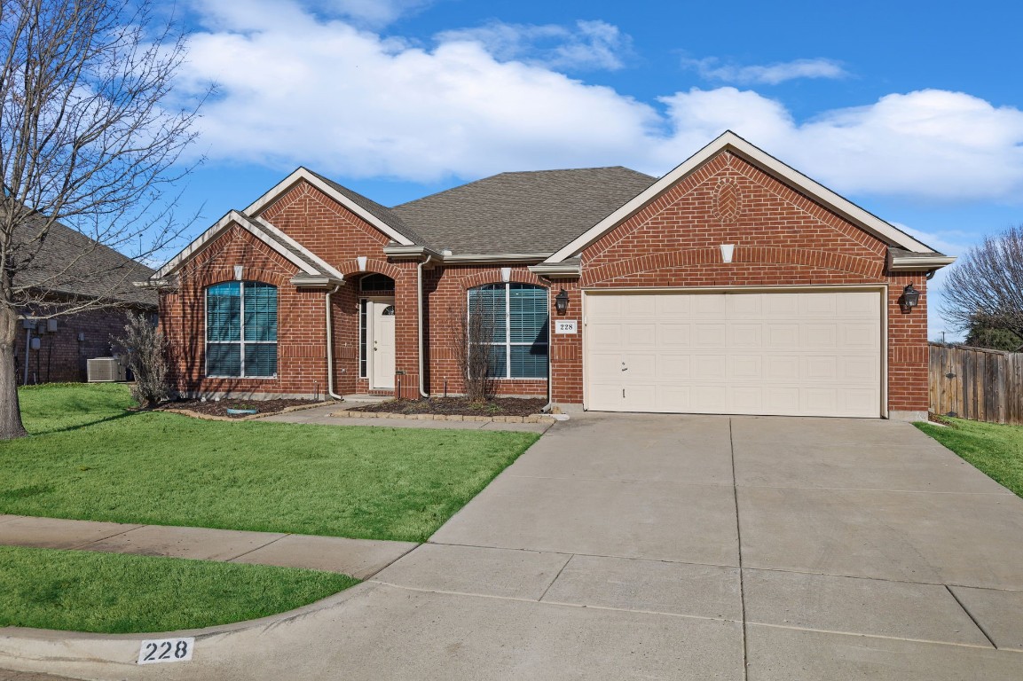 228 Cedar Crest Drive Justin TX 76247