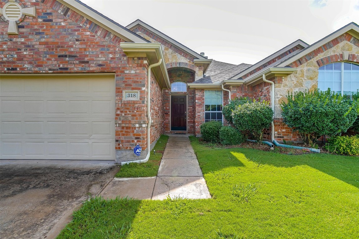 318 Charlie Way Weatherford TX 76087