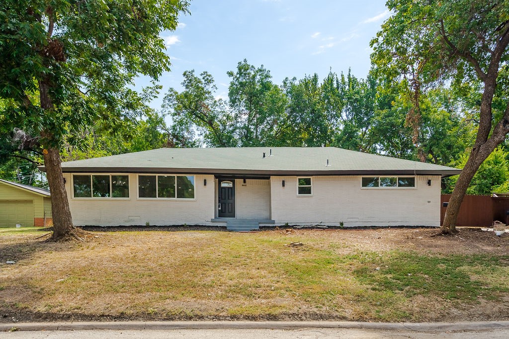 1006 NW 8th Street Grand Prairie TX 75050