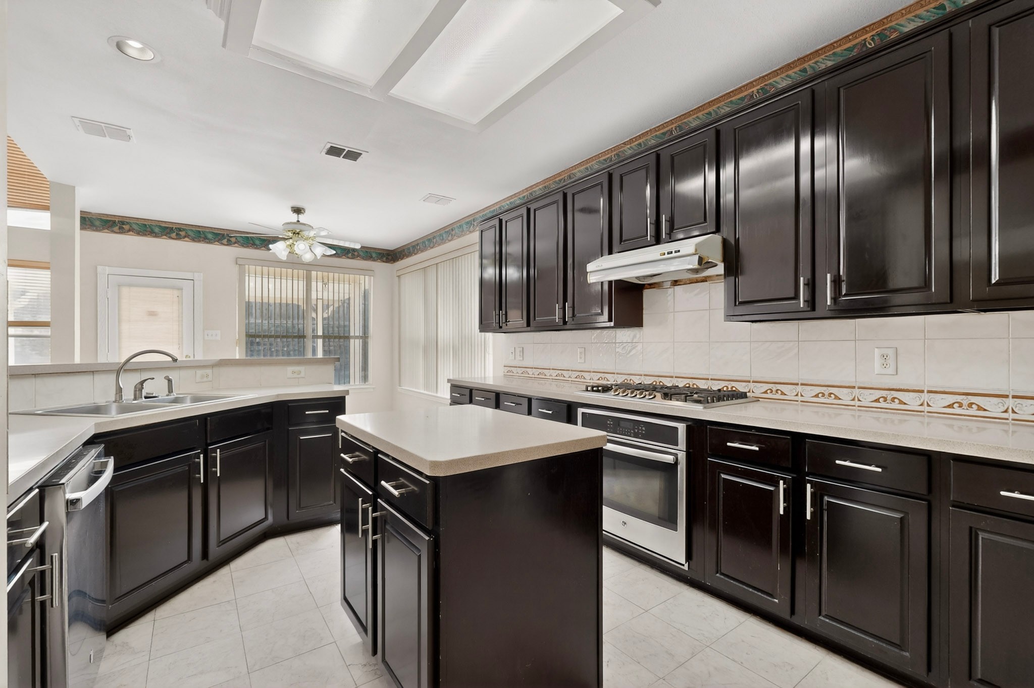 4420 Rockcliff Drive Mesquite TX 75150