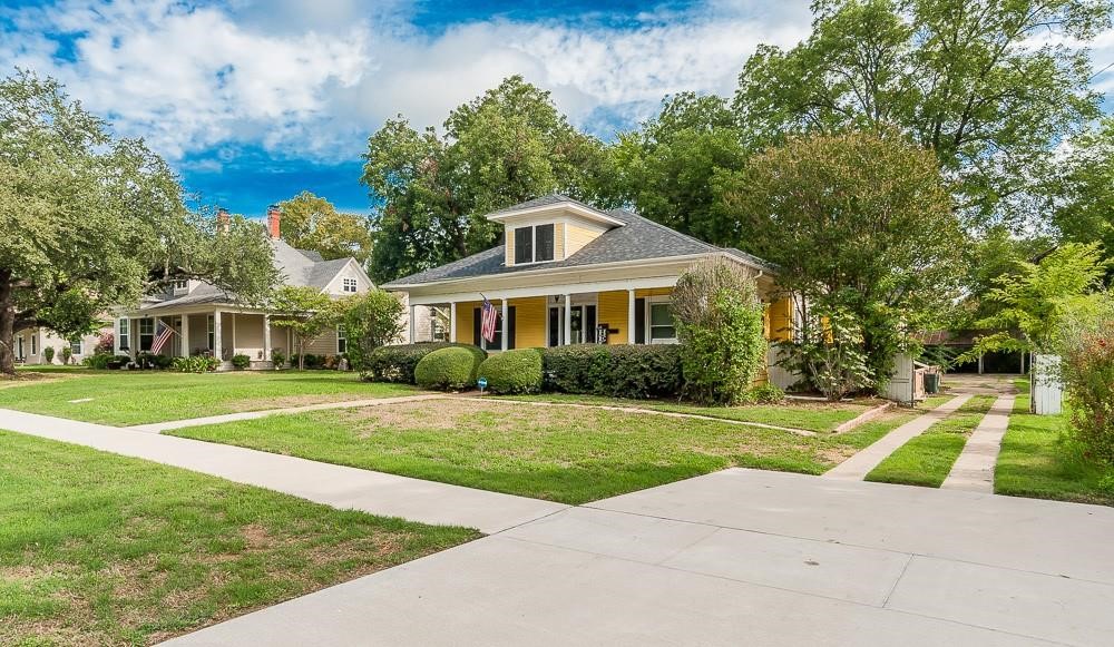 218 Griffith Avenue Terrell TX 75160